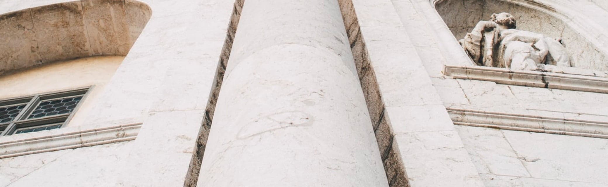 Выписать прописанного человека в Угличе