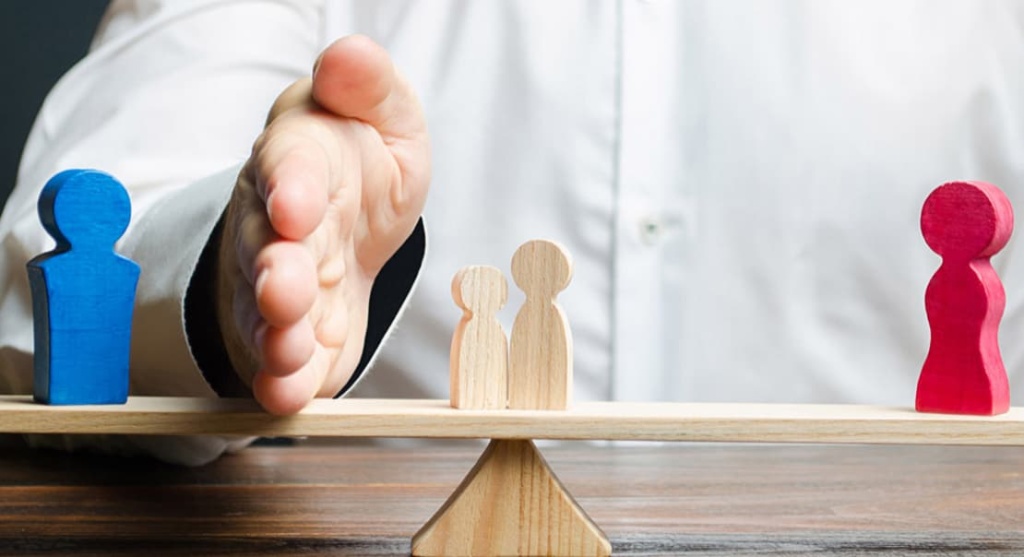 Определение места жительства ребенка в Угличе